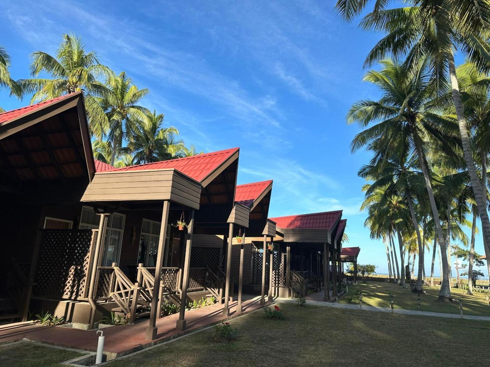 Borneo Beach & Mangrove Resort Tuaran Экстерьер фото